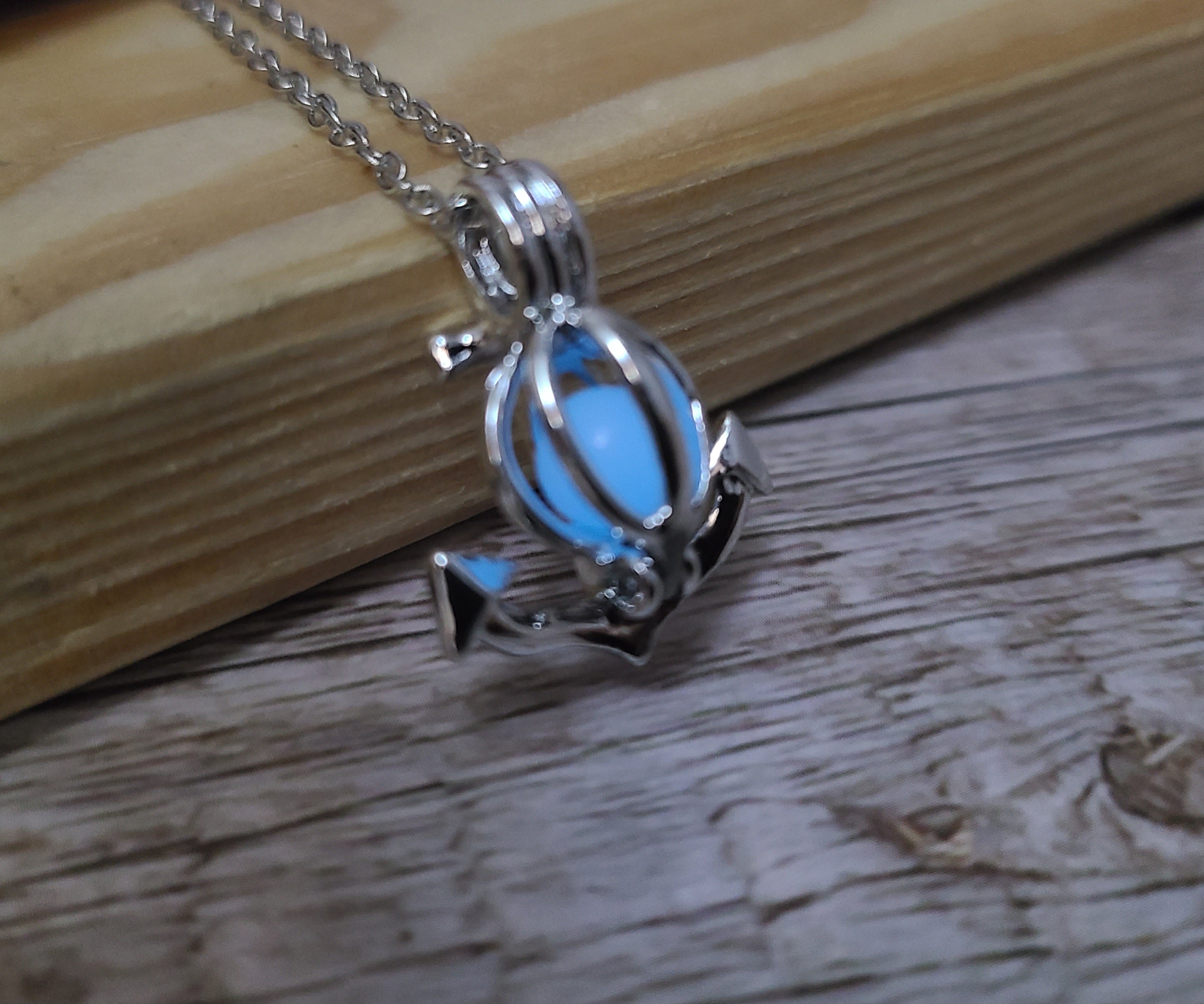 Anchor necklace Glow in the Dark Nautical jewelry Maritime charm Symbolic pendant Ocean-inspired accessory Classic anchor design - Pink Horse Florida